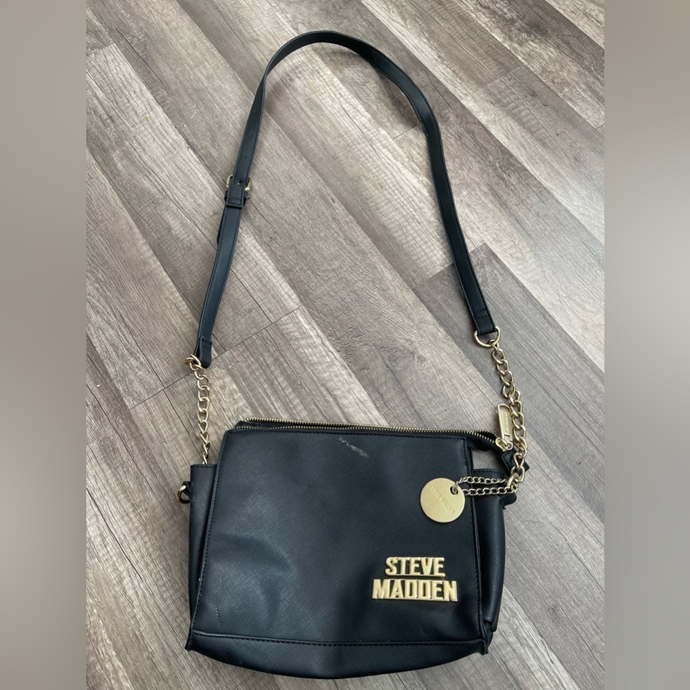 Steve Madden black gold monogram crossbody bag classy designer y2K chain strap
